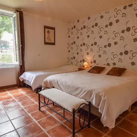 Spacious Holiday In With Garden Prázdninový dům Castelmoron-sur-Lot